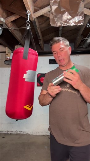 I use oxygen boost for some of my intense workouts! #oxygenboost #fitnesstips #fitness #boxingtips #boxingtraining🥊