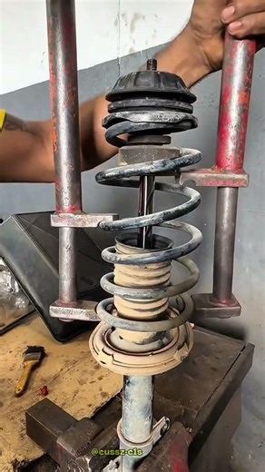 Easy Way to Remove Car Shockbreaker Spring Using Compressor Tool