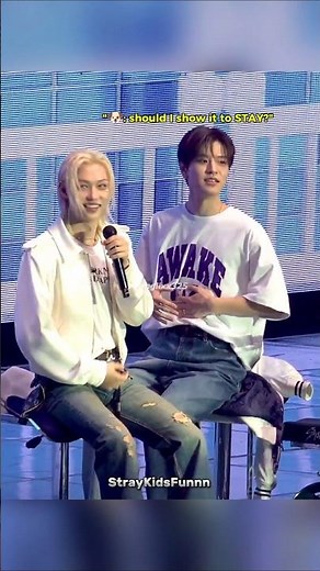 why are you checking your abs Seungmin? 👀❤️ #seungmin #kimseungmin #straykids #skz