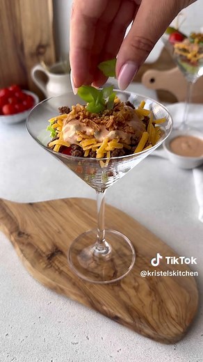 Delicious Burger Salad Recipe for a Healthy Twist