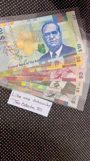 Some of the most beautiful banknotes of Bahamas Under UV light. #banknotes #dollar #bahamas #currency | History of Currency