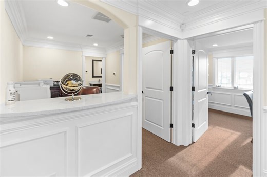 10001-10005 S Roberts Rd, Palos Hills, IL 60465 - Office for Lease | LoopNet