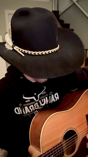 Aimes-tu le country western? Si oui, pourquoi?🤔🤠 | Tomy Poulin