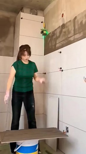 From tools to techniques, master the art of tiling one step at a time! 🛠️✨ Ready to level up your skills? #TileMaster #DIYProjects #HomeImprovement #TilingTips #fsboling #tigertikant #yeechop