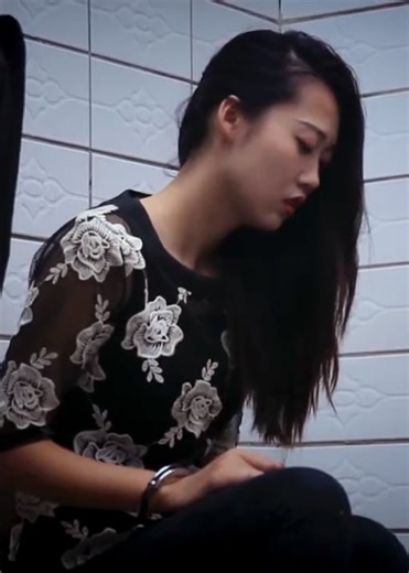 女性死囚舞蹈比赛：绝美绝境中的希望