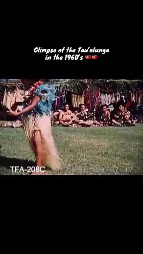 Tau’olunga in the 1960s 🇹🇴🇹🇴 🥰 In Tonga, the Tau'olunga is a traditional, graceful solo dance, often performed by young, unmarried women on special occasions such as weddings or community celebrations. 🎥 Video credit by @polinisia #100pasifika #tonga #tongan #reelsvideoシ #reelsviralシ #reelsfb #pasifika | 100% Pasifika
