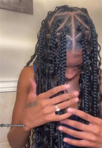 Creating Beautiful Boho Knotless Braids: A Tutorial
