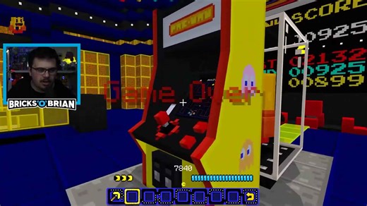 I'm afraid of the ghosts! - Pac-Man Minecraft with Bricks 'O' Brian