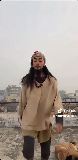 バラナシでの朝のラジオ体操