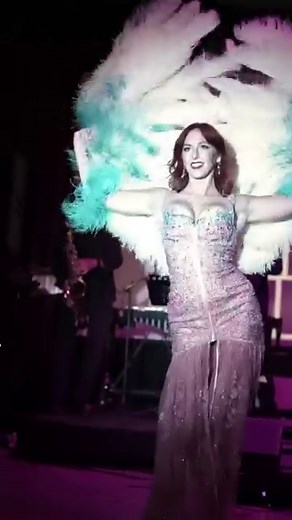 @babesandblues is hosting a spectacular burlesque show in a super cool venue (“The Usual Place”) in Downtown Las Vegas on 2/13. This is a wonderful way to support local artists, enjoy some beautiful and supremely talented women and celebrate romance. Tickets begin at just $25. Link is in my stories or you can visit @babesandblues for more info. #partnership #vegas #lasvega #vegasstarfish #burlesque #vegasburlesque #burlesqueshow #vegasshow #vegasonabudget #valentinesshow #valentinesday #thingsto