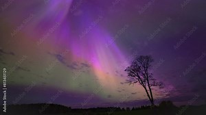 Very strong G5 Kp9 geomagnetic storm northern lights in May sky