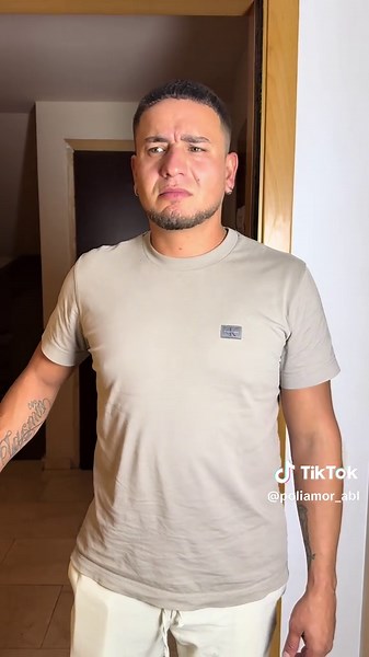 Es solo contenido mis esposas me reciben cada día como dios manda😉😜 #poliamor #esposas #trieja👸🏼🤴🏼👸🏻