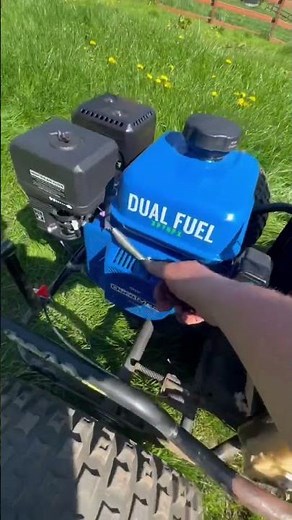 DuroMax 212cc Powered go kart