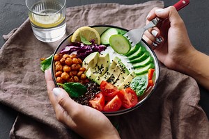 How to Gain Weight as a Vegan: Our 6 Best Tips
