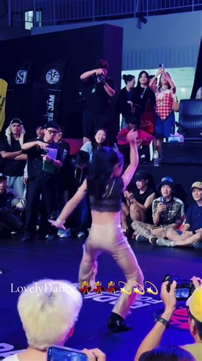 Happy Dance #foryou #shortvideo #shorts #funny