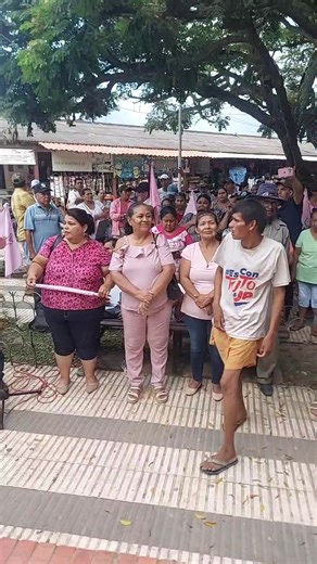 LLEGA A SANTA ANA DEL YACUMA LA CANDIDATA A LA ALCALDÍA POR EL MOVIMIENTO NACIONALISTA REVOLUCIONARIO MNR LA SEÑORA FANNY MEJÍA CONJUNTAMENTE CON SU PRIMER CONCEJAL ARQ. GUSTAVO HUMBERTO ANTELO CHÁVEZ. #MOINCHODIGITAL | Moincho Digital