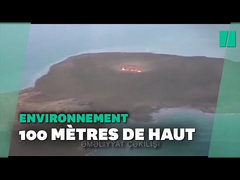 Les images impressionnantes de l'éruption d'un "volcan de boue" en mer Caspienne