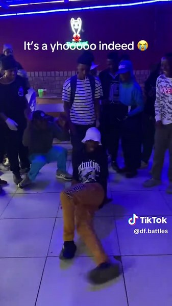 Crowd controller🌟#SAMA28 #fypシ゚viral #dance