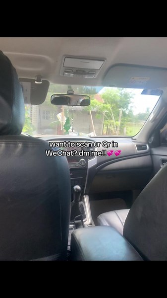 Connecting International Friends Through WeChat