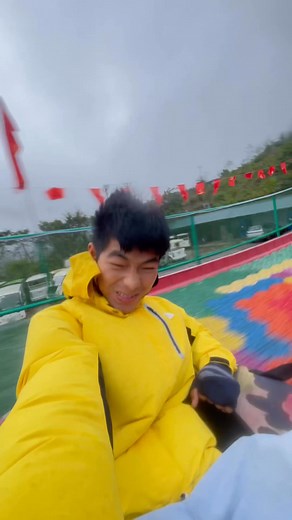 Playing this game is a bit time-consuming, but it's okay, I'm fine | Tráng Chu Tiên