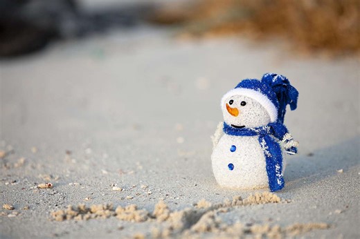 As half the country burrows in and tries to stay warm, the Sunday Morning Music Club is putting together a playlist featuring the best songs about weather