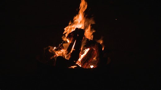 How to keep your Fall bonfire safe