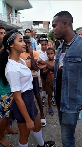 1.1K views · 36K reactions | "Ella me dejó loco y sin ideas, pero denle suave con los comentarios." Jordenis Castillo Gomez #umor #bromas #Entrevista #viaral #fypシ #cubanosporelmundo #comedia | Freddy King Perez | Facebook