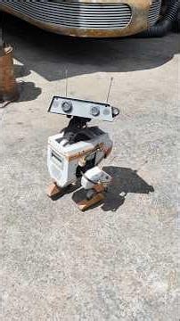 BDX Droids at Disneyland: Star Wars Galaxy's Edge