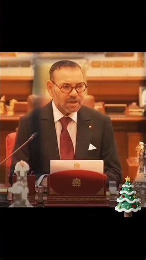 1. الملك محمد السادس: ملك المغرب الحالي.2. الأميرة للا سلمى: زوجة الملك محمد السادس.3. الأميرة