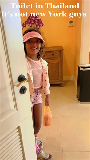 Almost everywhere Toilet in Thailand is clean #thailand🇹🇭 #bathroom #cleanbathroom #thai #amazingthailand