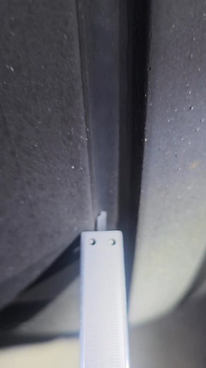 9.7M views · 8.3K reactions | Setelah seharian sembahyang saatnya lanjut menjalankan swadarma sebagai seorang teknisi pesawat terbang. ' Check Tire Tread Depth'. Rahayu殺 | Igede Widhiyasa | Facebook