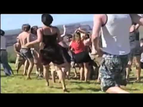 Dancing Guy Sasquatch 2009 * Multicamera - Edit * SantiGold - Unstoppable - (cams in sync)