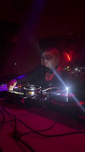 MELT X BUNKER XXX || VERONICK DJ