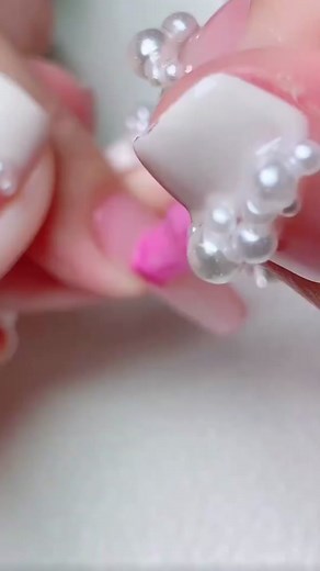 Simple love heart doodle nail art.#nailsartvideos #nailart #nailsoftiktok #beauty #doodle #y2k