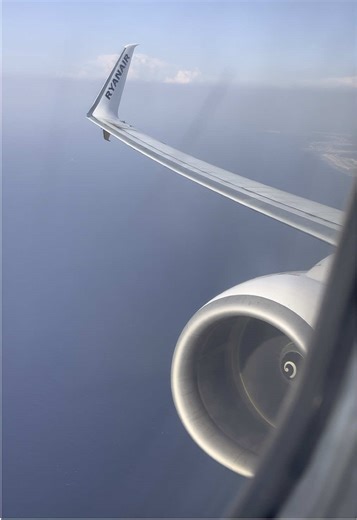 Mark down Seat 💺 2F in you ever fly with @Ryanair | #aviation #foryou #fy #fyp #viral #ryanairhacks #seat2f #budgettraveltips #travelhack #planehacks #aisleorwindow #ryanairreality #flyingcheap #seatchoicesecrets #traveltok #tiktoktravel #viraltraveltips #travelhumor #ryanairvibes #lowcostluxury #planefacts #airplaneseats #flighttips #eurotravel #travelsmart