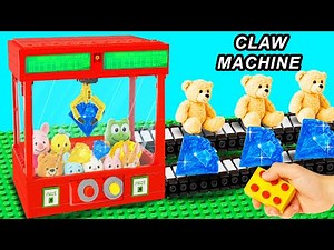 LEGO Engineering: Smart LEGO Claw Machine Picks Up a Mystery Items!