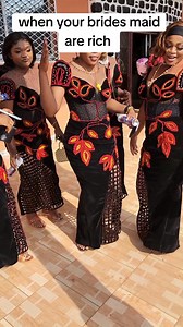 When your brides maid are rich ☺please rate our work #traditionalwear #maisonmbona @followers | Mbona Santiagou