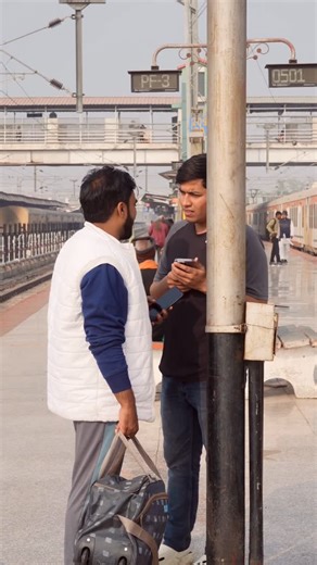 Kisan Pathak on Instagram: "Kuch 😂 Paise || 😄 . . Play mission uncrossable link in bio #reels #comedy #comedyvideos #trendingreels #funny"