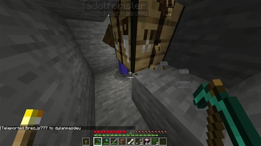 Minecraft black house: strange non-human build explained