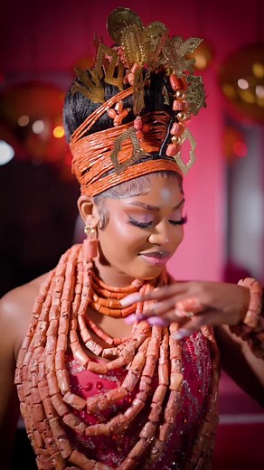 Baby Biko Love Me Back - Purple Dance in Congolese Traditional Outfits