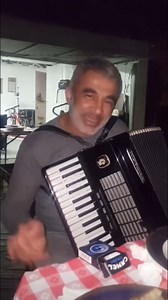 Now It's A Party 🪗🥳 | Niall MacMillan