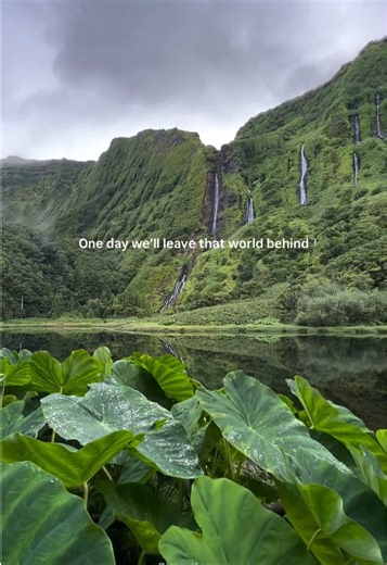 Have you noticed how time feels different when you travel? Days slow down. Thoughts get quieter. The Azores are one of those places where this feeling becomes especially strong. To make exploring the islands simple and stress-free, I’ve put everything into my INTERACTIVE AZORES GUIDE 🗺 Carefully selected viewpoints, scenic routes, hikes, and places that truly show the character of the Azores — all in one place, with offline access and navigation. Live a life you’ll remember. 🔗Link in bio #Azor