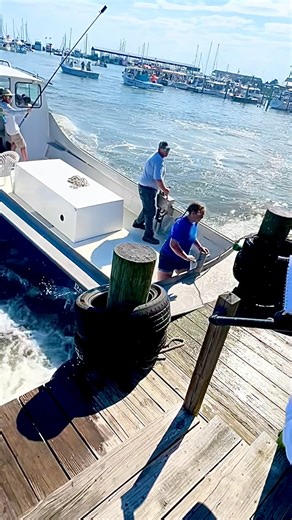 Morty Deckleman Smoking 🚀 fast . Rock Hall Boat Docking Teams #viralreelschallenge #ad #boat #BestPhotographyChallenge #boat docking Rock Hall Wave #chesapeake | Mark Ward