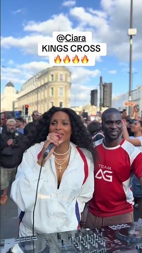 Ciara Performs Like a Boy LIVE at Kings Cross