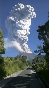 Mount Merapi Eruption from a Moving Car | Powerful Volcanic Ash Cloud in 4K UHD | Indonesia