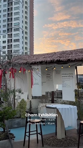 CHAM.THING on Instagram: "หวังว่าทุกคนจะชอบน้าอยาให้ลองมากันเยอะๆ🥰🤏🏻 เปิดแล้ว Exhibition “ส่งท้ายปี…“ ☺️ ชวนทุกคนมาเจ็บช้ำในปีนี้มาปล่อยใจไปกับนิทรรศการส่งท้ายปี ที่รอบนี้เล่นใหญ่กว่าเดิมคือจัดทั้งหมด 4 ชั้น🤏🏻✨ เปิดให้เข้าชมถึงวันที่ 28 มกราคม Mon - Wed 9 a.m. - 6 p.m. Thu - Sun 9 a.m. - 10 p.m. 📍Cham Thing ปิ่นเกล้า ซ.บรม12 🚗 มีที่จอดรถในซอยและหนัาร้าน #นิทรรศการ #exhibition #นิทรรศการฮีลใจ #bkkexhibition #ฮิลใจ"