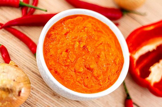 Selbstgemachte Chilipaste – Scharf aber lecker! - WirEssenGesund