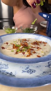 454K views · 1.7K reactions | CLAM CHOWDER ✨ Crema de almejas 2 latas...