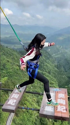 Shaking legs and cold sweat before the big leap+:Asmr Bungee Jumping
