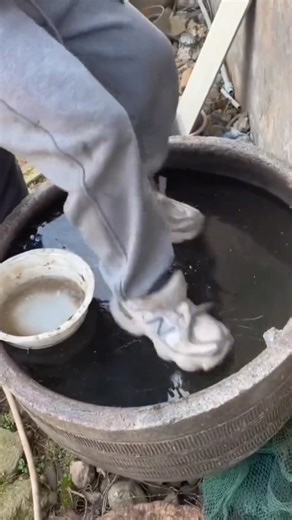 The Most Durable Leaf Springs You'll Ever Find #LeafSpring #AutomotiveParts #AutoParts #Suspension #FactoryDirect